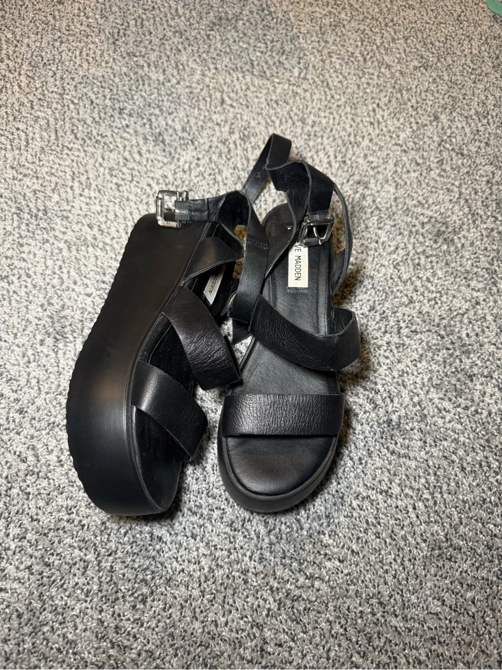 Steve Madden Sandals platform